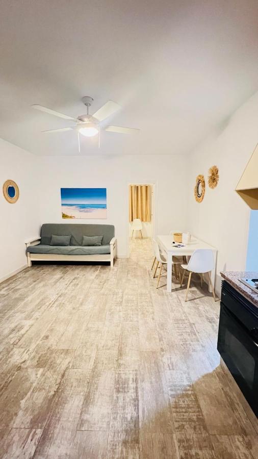 Apartamentos Verdera Es Pujols Eksteriør billede