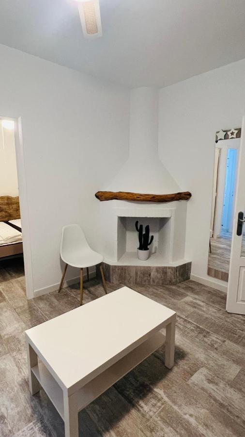 Apartamentos Verdera Es Pujols Eksteriør billede