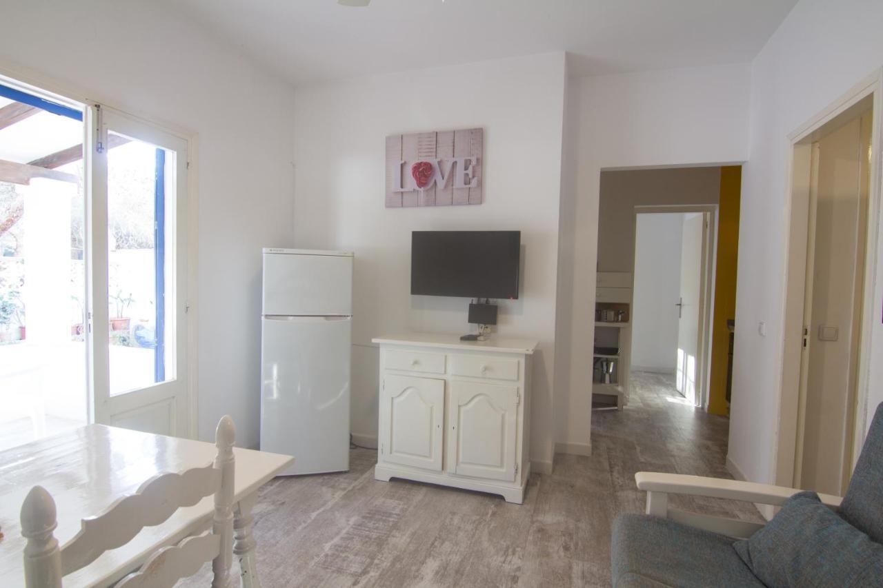 Apartamentos Verdera Es Pujols Eksteriør billede